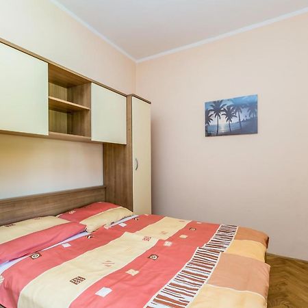 Apartments Krc Pinezići Εξωτερικό φωτογραφία